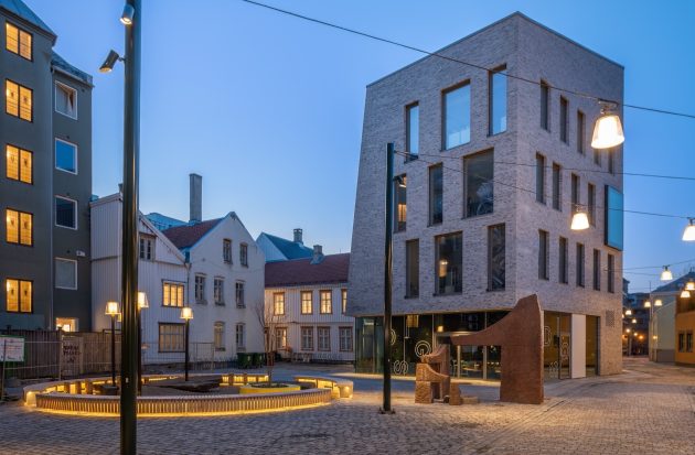 Peter Egges Plass by PIR2