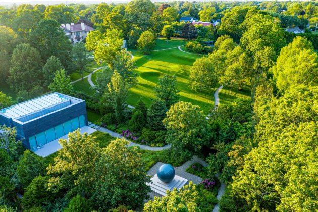 Sculpture Garden by LaGuardia Design Group