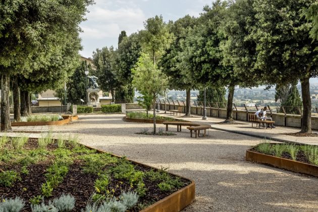 Piazza Matteotti Public Gardens by Pool Landscape