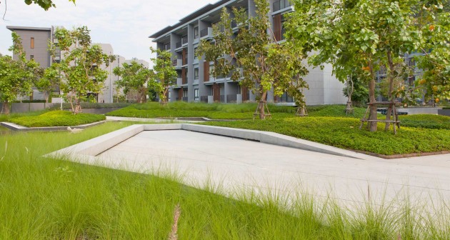 23° Escape by Shma Company Limited